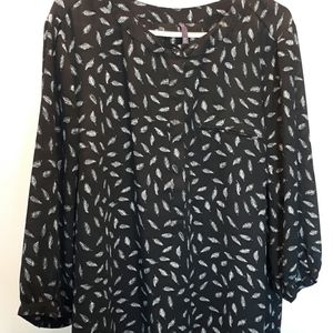 NYDJ 3/4 sleeve feather black blouse 2x